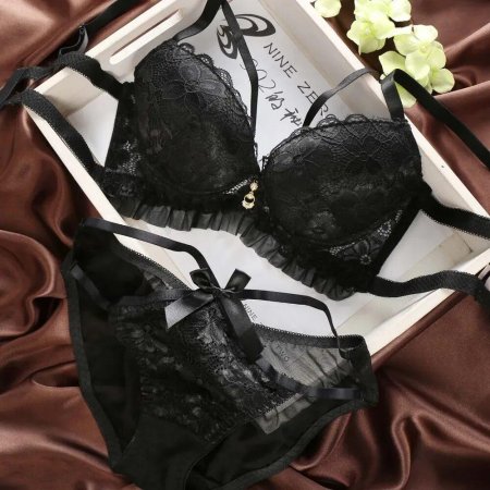 Комплект белья женского