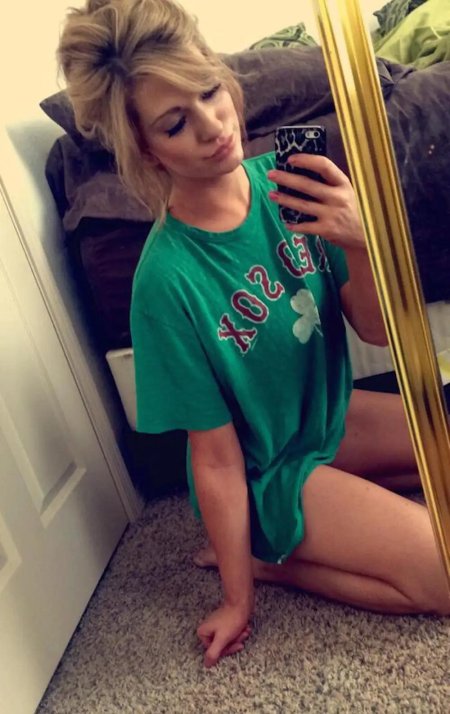 Селфи девушек в домашних