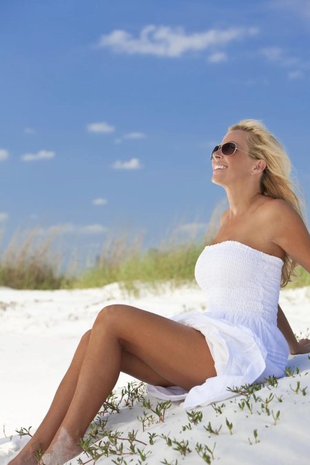 Блондинка в очках