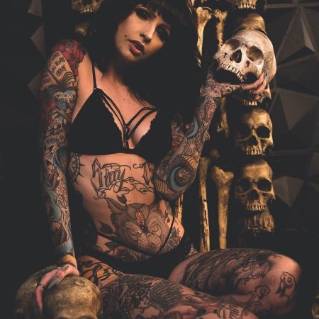 Анджела Мазанти сиськи