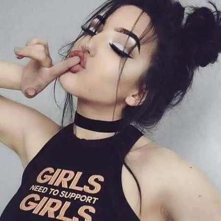 Дерзкая девушка