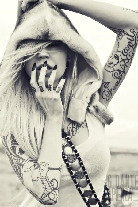 Дерзкая девушка