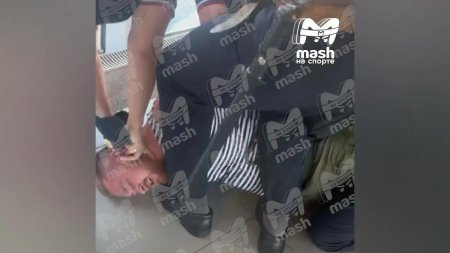 Скрутили авиадебошира