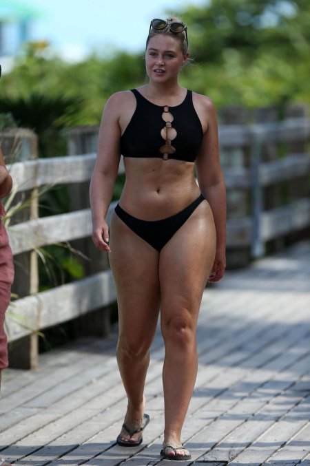 Искра Лоуренс