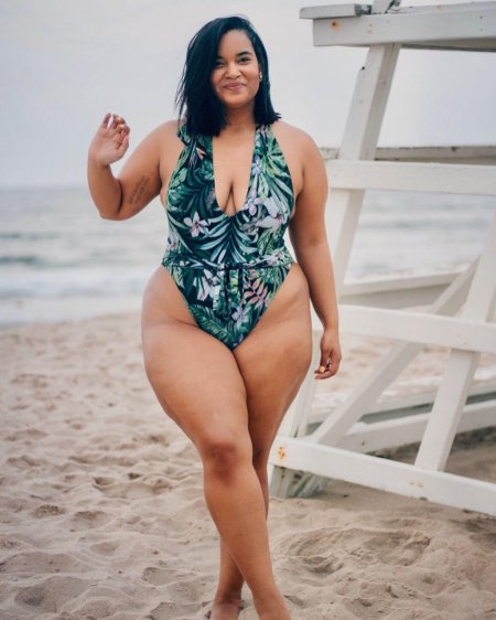 Большие бедра