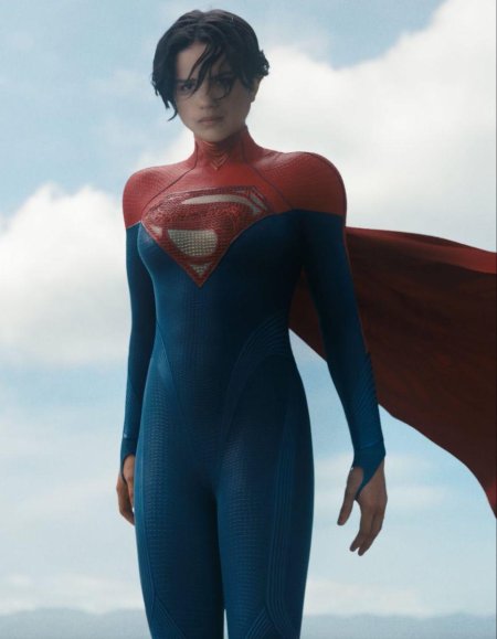 Саша калле супергерл