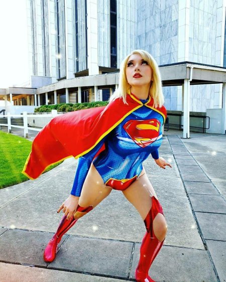 Супергёрл косплей
