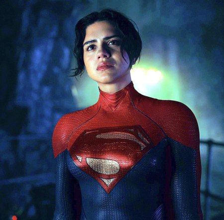 Флэш 2023 Супергерл