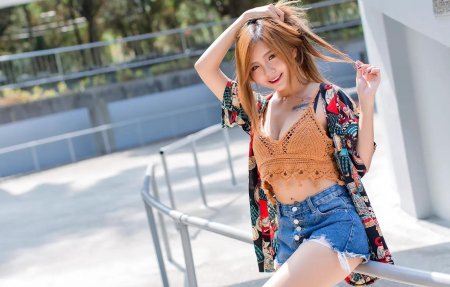 Азиатские девушки