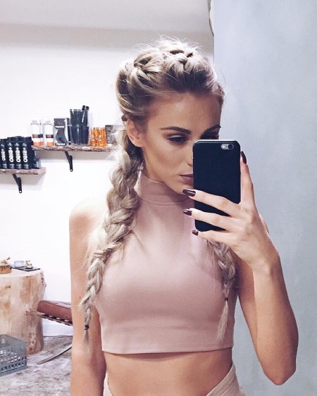 Влада Фишер