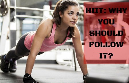 Девушка в тренажерном зале