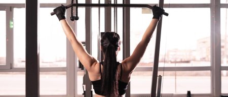 Тренажёры в спортзале