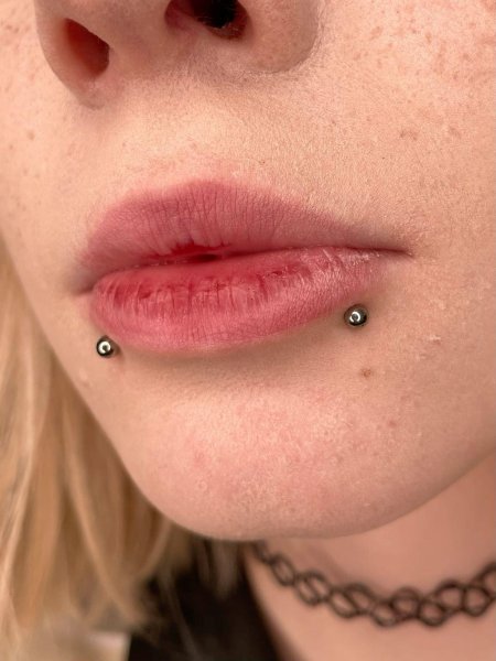 Пирсинг для губы
