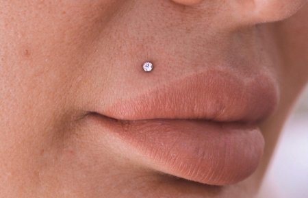 Пирсинг Монро