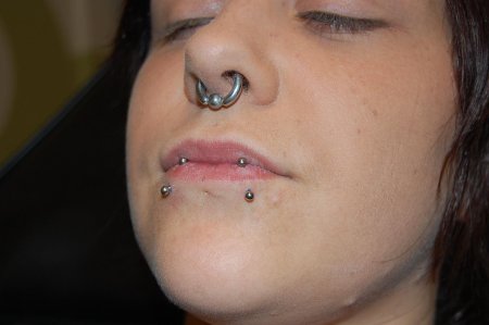 Экстремальный пирсинг