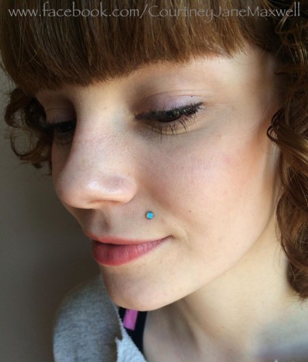 Лабрет Монро