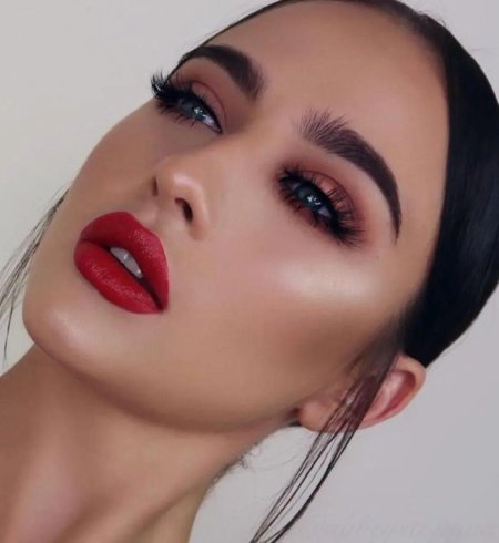 Адриана мейк