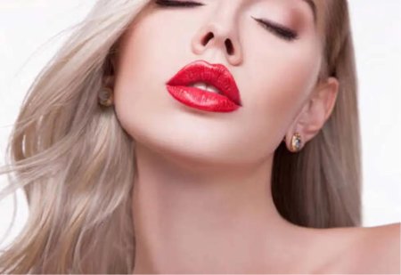 Красивые губы