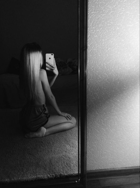 Девушка без лица