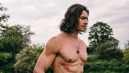 Александр скарсгард тарзан