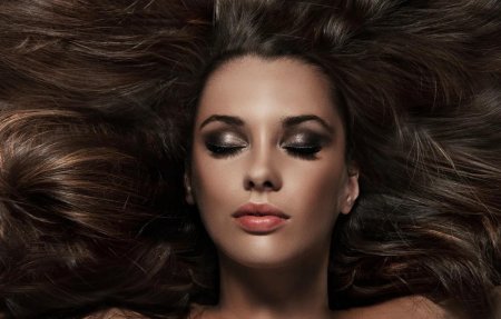 Макияж и прическа