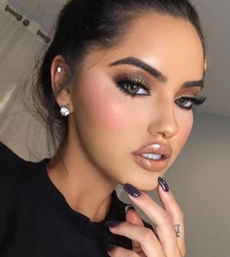 Эффектный макияж