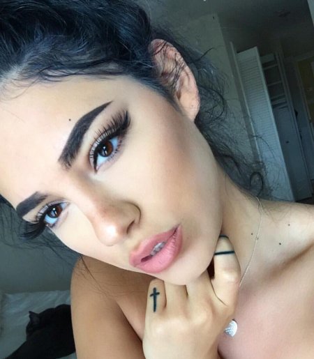 Красивые брови