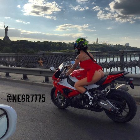 Светлана Лаврикова байкерша