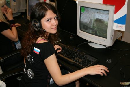 Киберспорт девушки