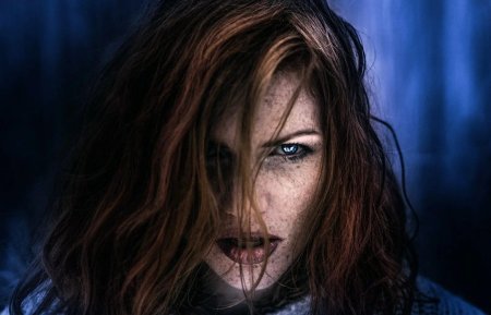 Злой взгляд девушки