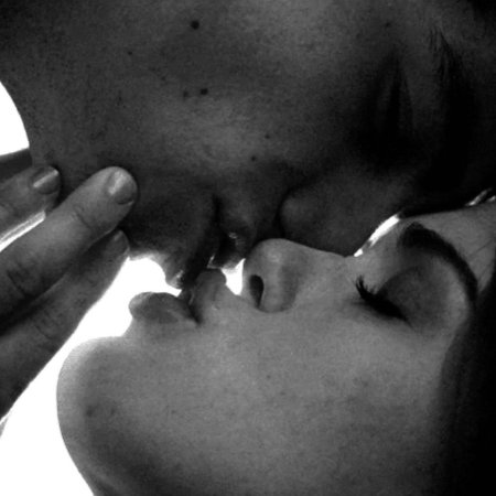 Целующие губы