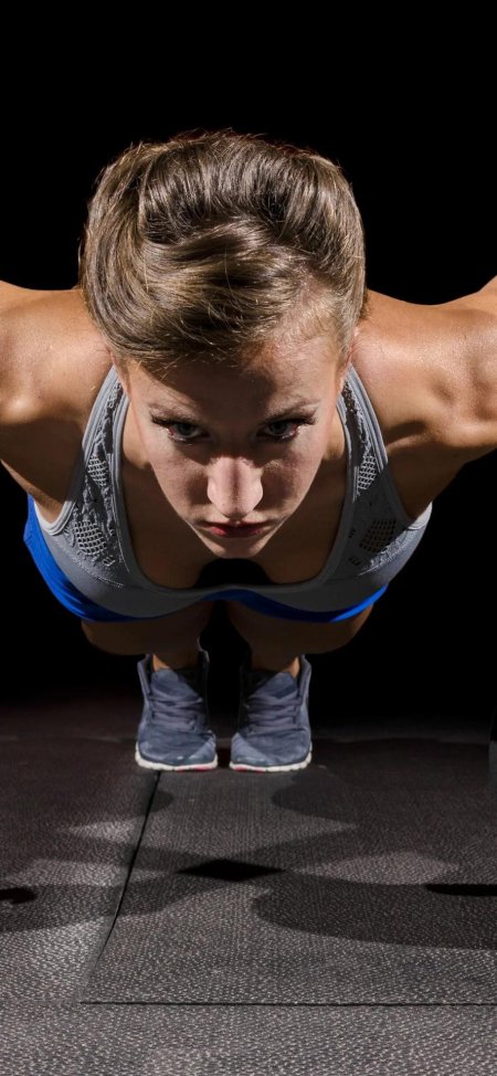 Спортивные девушки