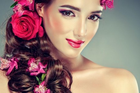 Цветы в волосах