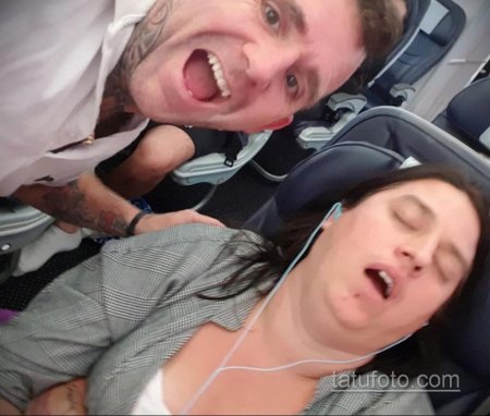 Спящий с открытым ртом