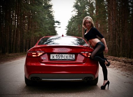 Девушки и автомобили