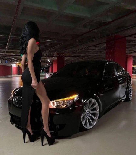 Е60 БМВ девочки снаружи