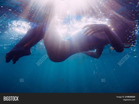 Флоатинг девушка