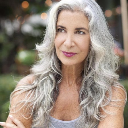 Дафна Хикс Grey hair