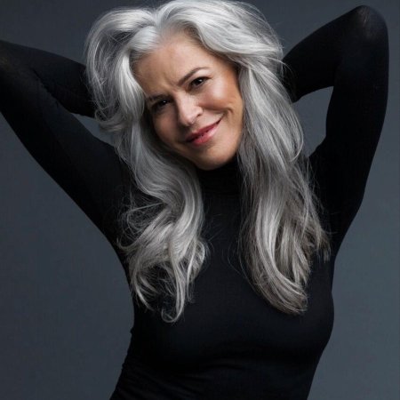 Дафна хикс grey hair