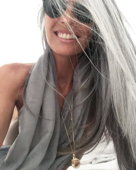 Лена Деянова Седые волосы