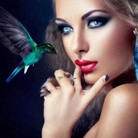 Девушка с красивым макияжем