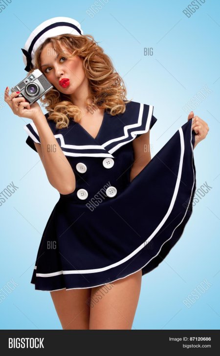 Девушка моряка