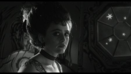 Лиза франкенштейн