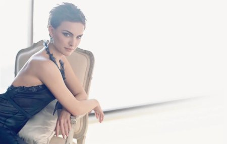 Натали Портман с короткой стрижкой