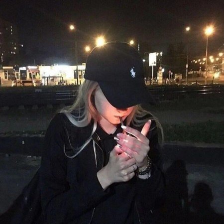 Сохры девушка с сигаретой