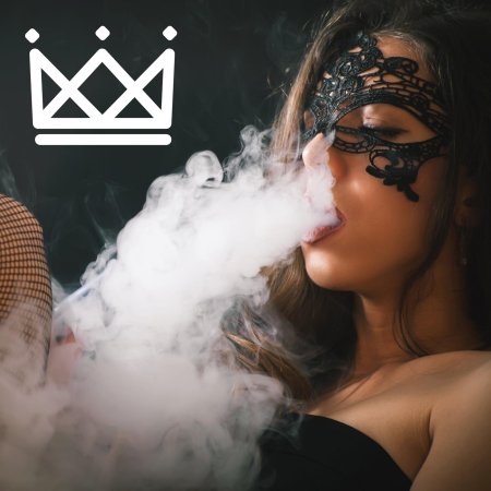 Девушка с кальяном