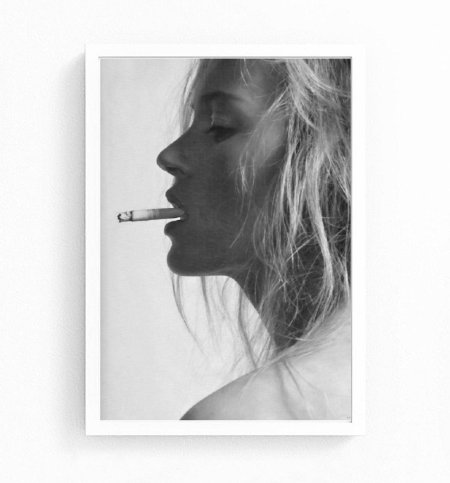 Кейт Мосс с сигаретой