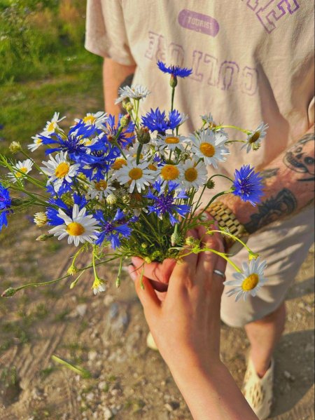 Букет из полевых цветов
