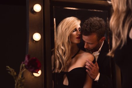 Что такое флирт между мужчиной и женщиной