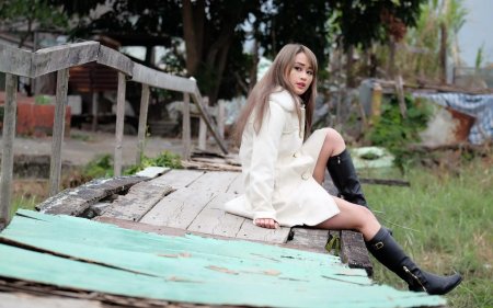 Девушки в сапогах